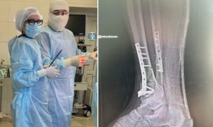 Врачи во время операции