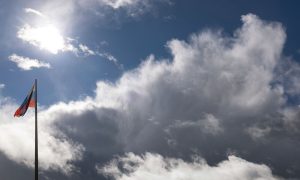 Голубое небо с облаками.