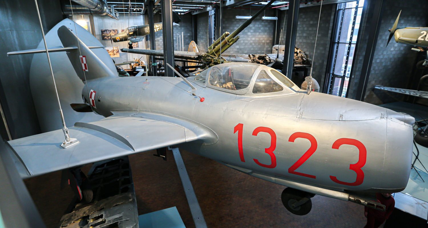 Самолет Lim-2.