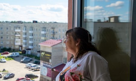 Женщина получила квартиру по программе переселения в Ирбите.