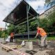 Установка нового остановочного комплекса в Екатеринбурге.
