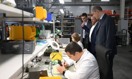 Денис Паслер на производстве
