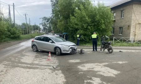 В Большом Истоке Ford протаранил питбайк с подростками