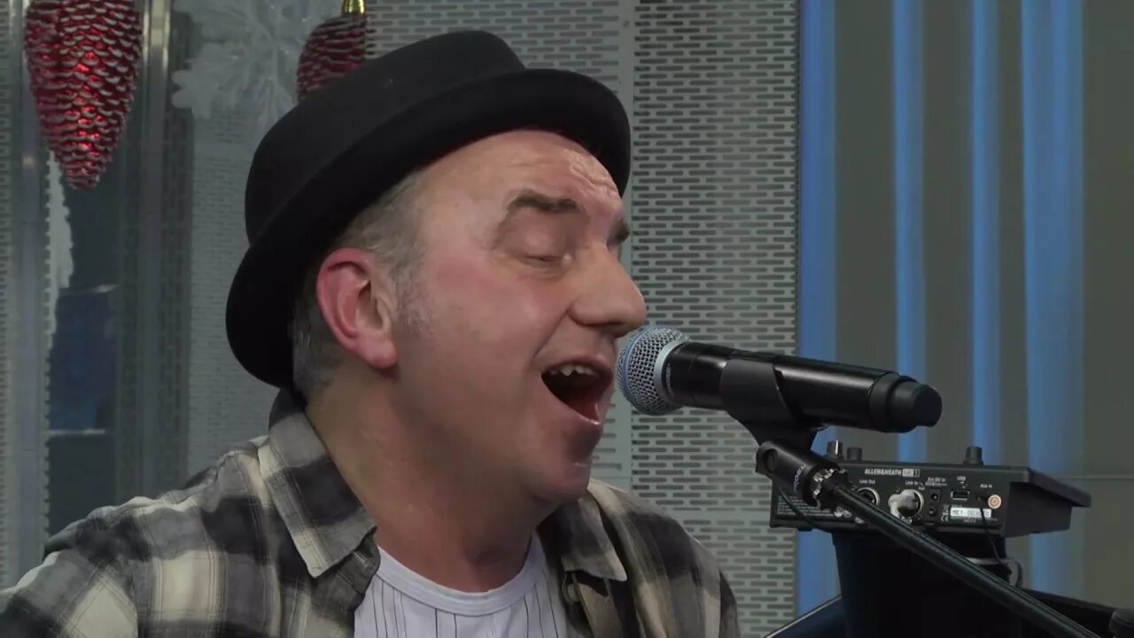 Владимир Шахрин.