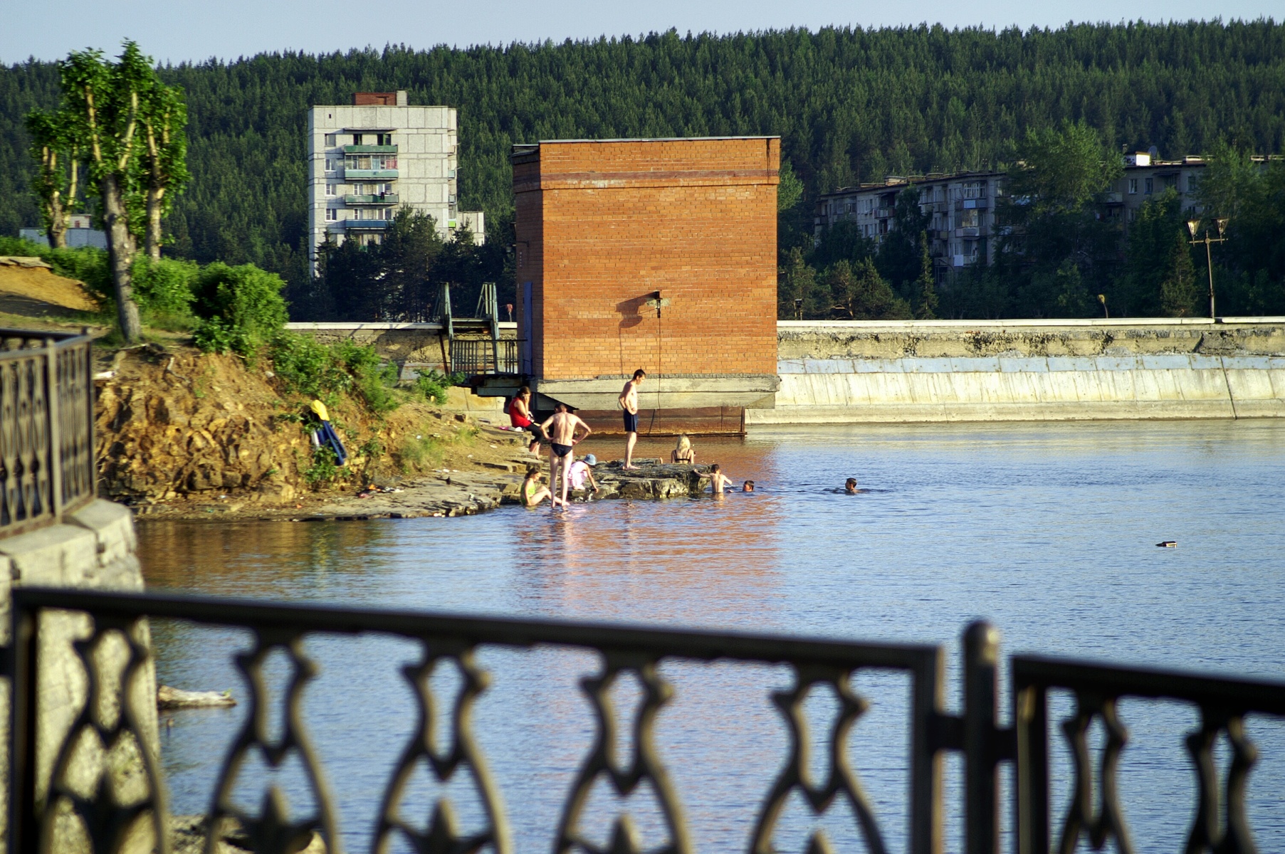 Пляж в Заречном районе Краснотурьинска