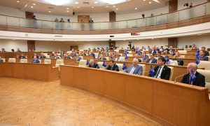 Зал заседаний Заксобрания Свердловской области.