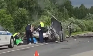 Кадр из видео с места ДТП в районе Каменска-Уральского 6 июня 2026 года.