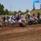 Гонщики на старте мототрассы в Каменске-Уральском во время этапа RGP MX