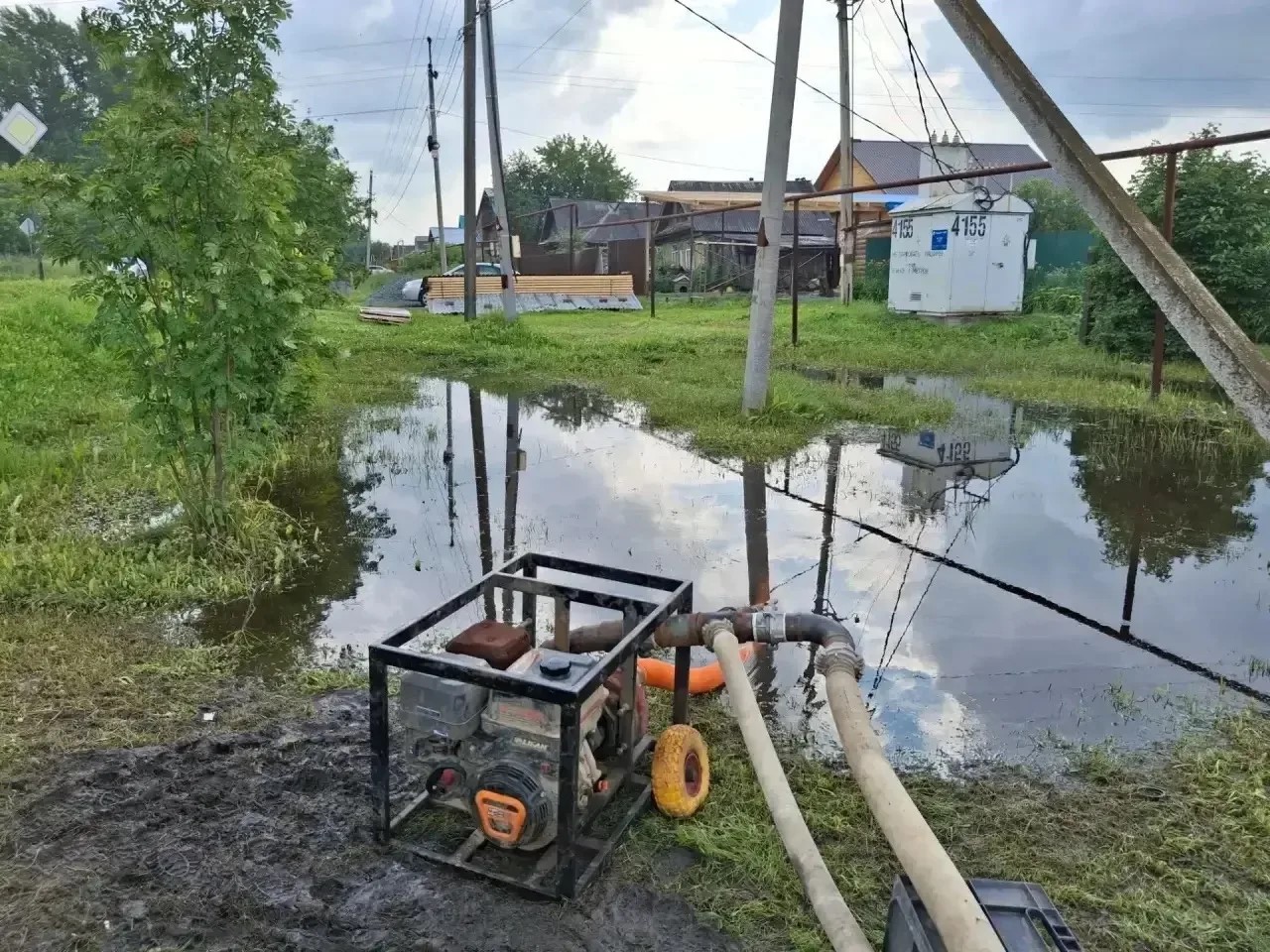 Затопленная дорога