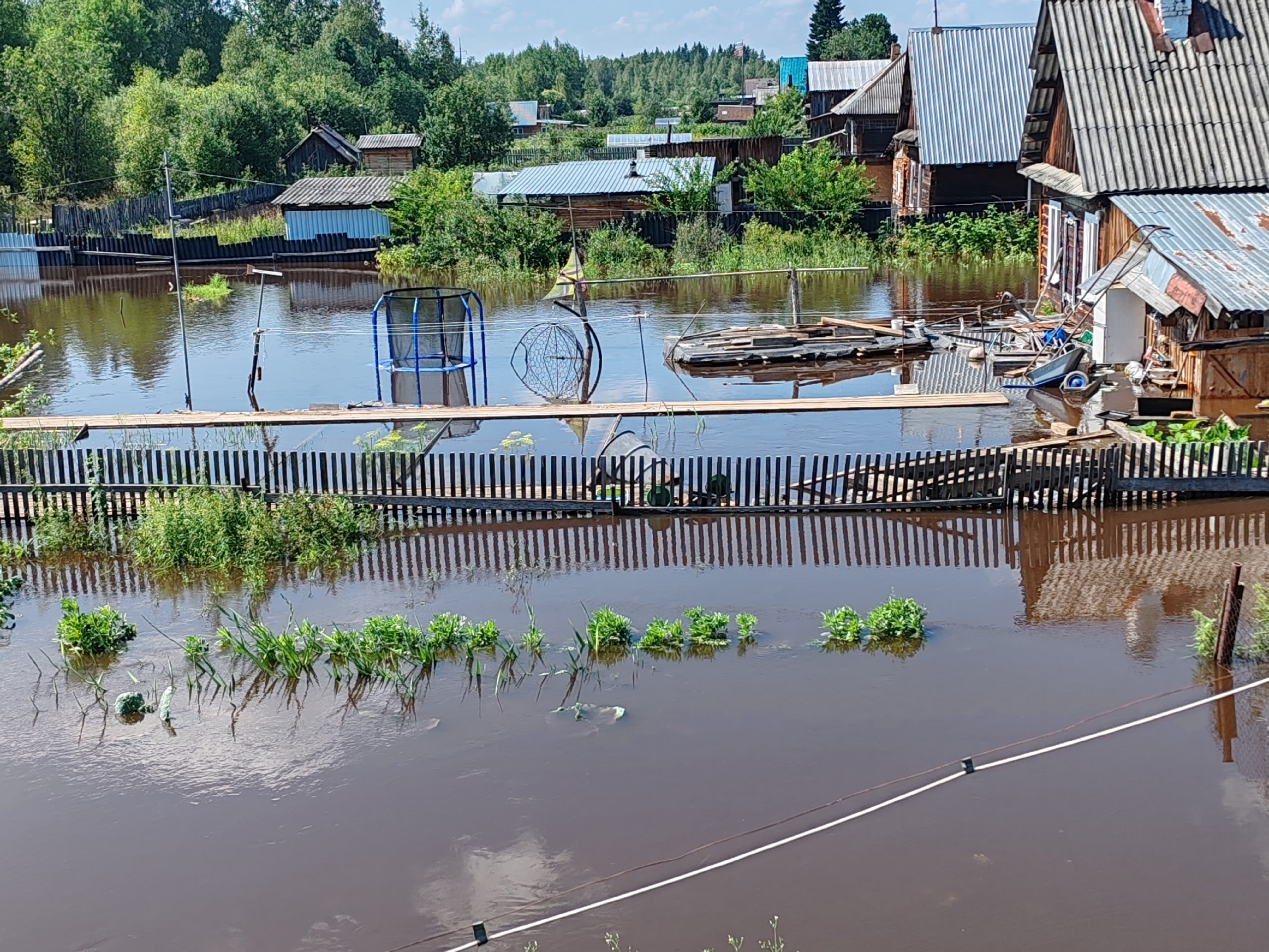 Затопленный поселок в Свердловской области