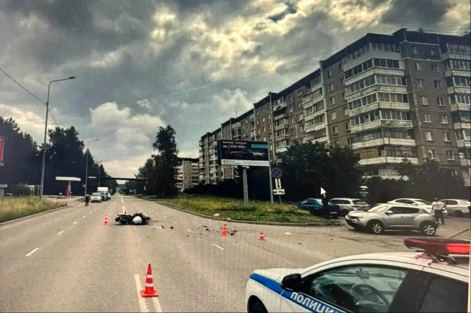 Место ДТП в Нижнем Тагиле 3 июля 2026 года — столкновение мотоцикла и Nissan на улице Юности