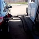 автомобиль на заправке