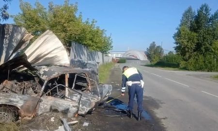 Место ДТП в посёлке Большой Исток, где подросток на «Ладе» врезался в бетонное ограждение 4 июля 2026 года