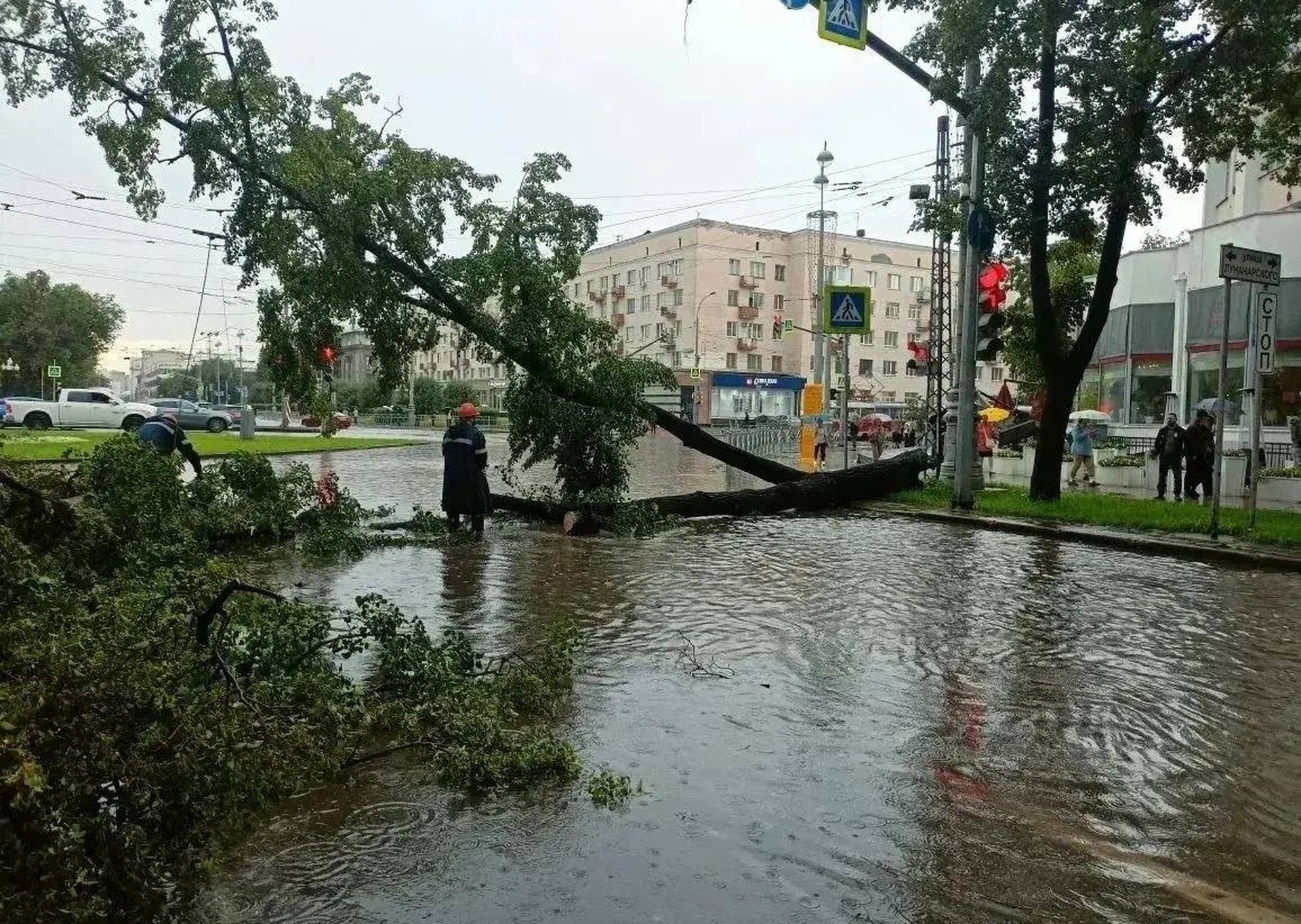 Последствия урагана в Екатеринбурге