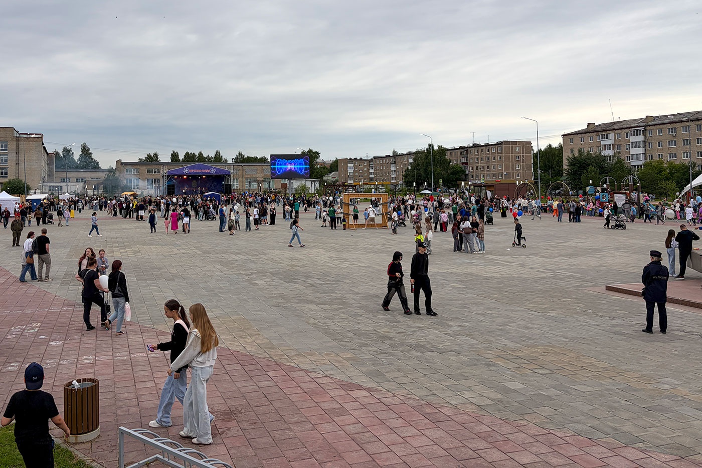 Центральная площадь Верхней Сальды.