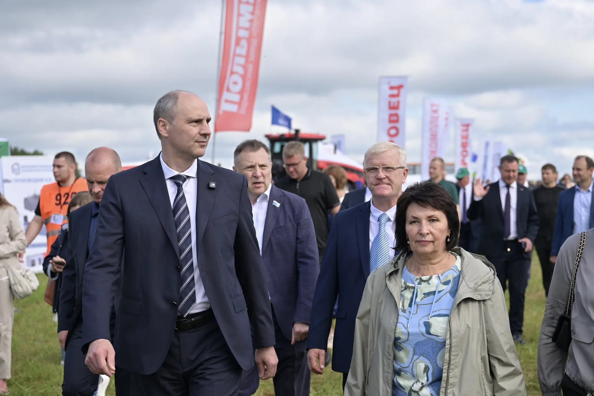 Губернатор на Дне поля