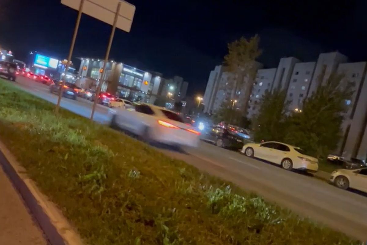 Очередь на заправке