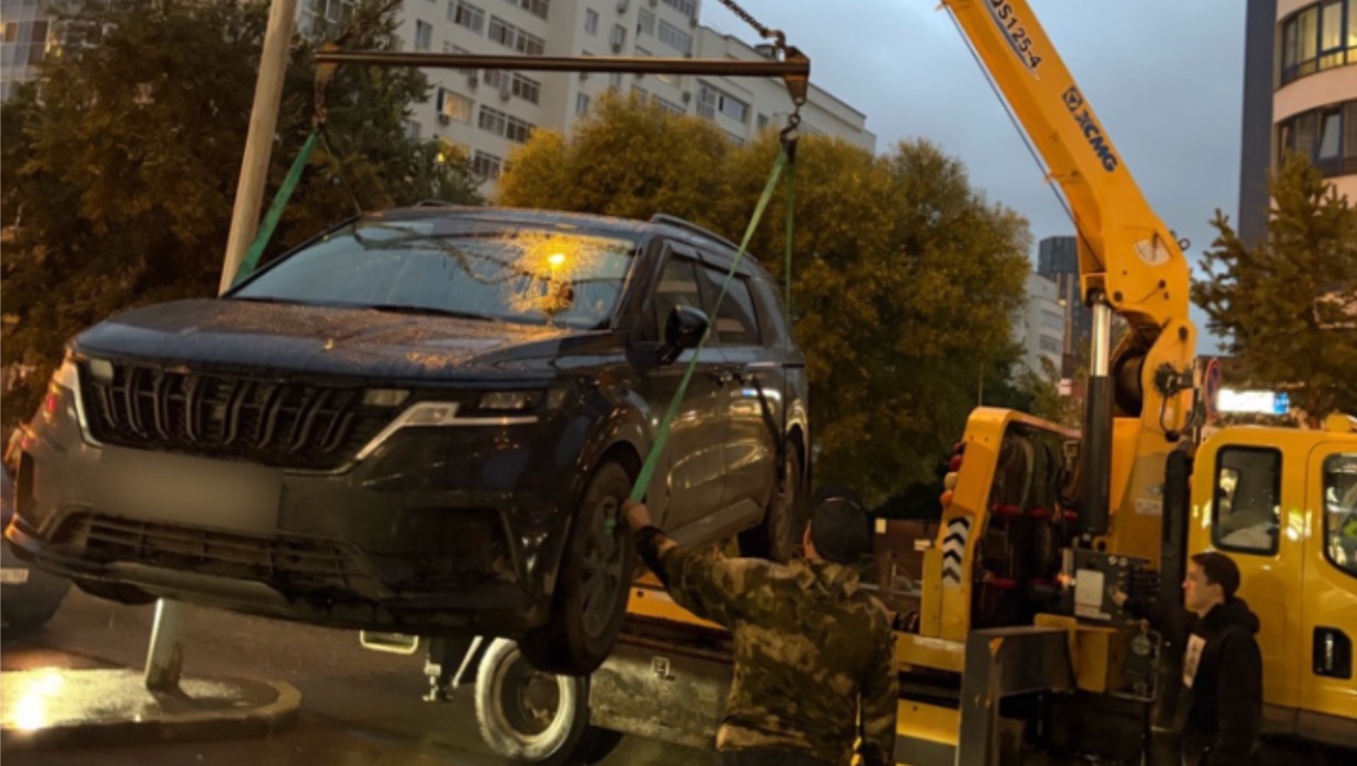 Эвакуация автомобиля приставами