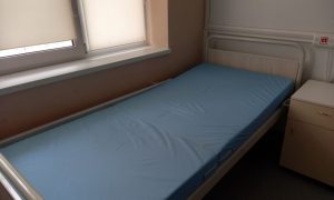 Больничная койка
