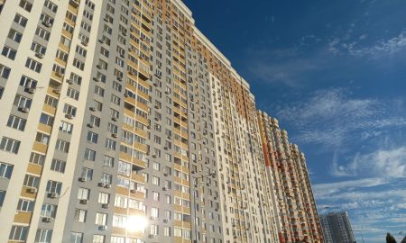 Новостройка в городе