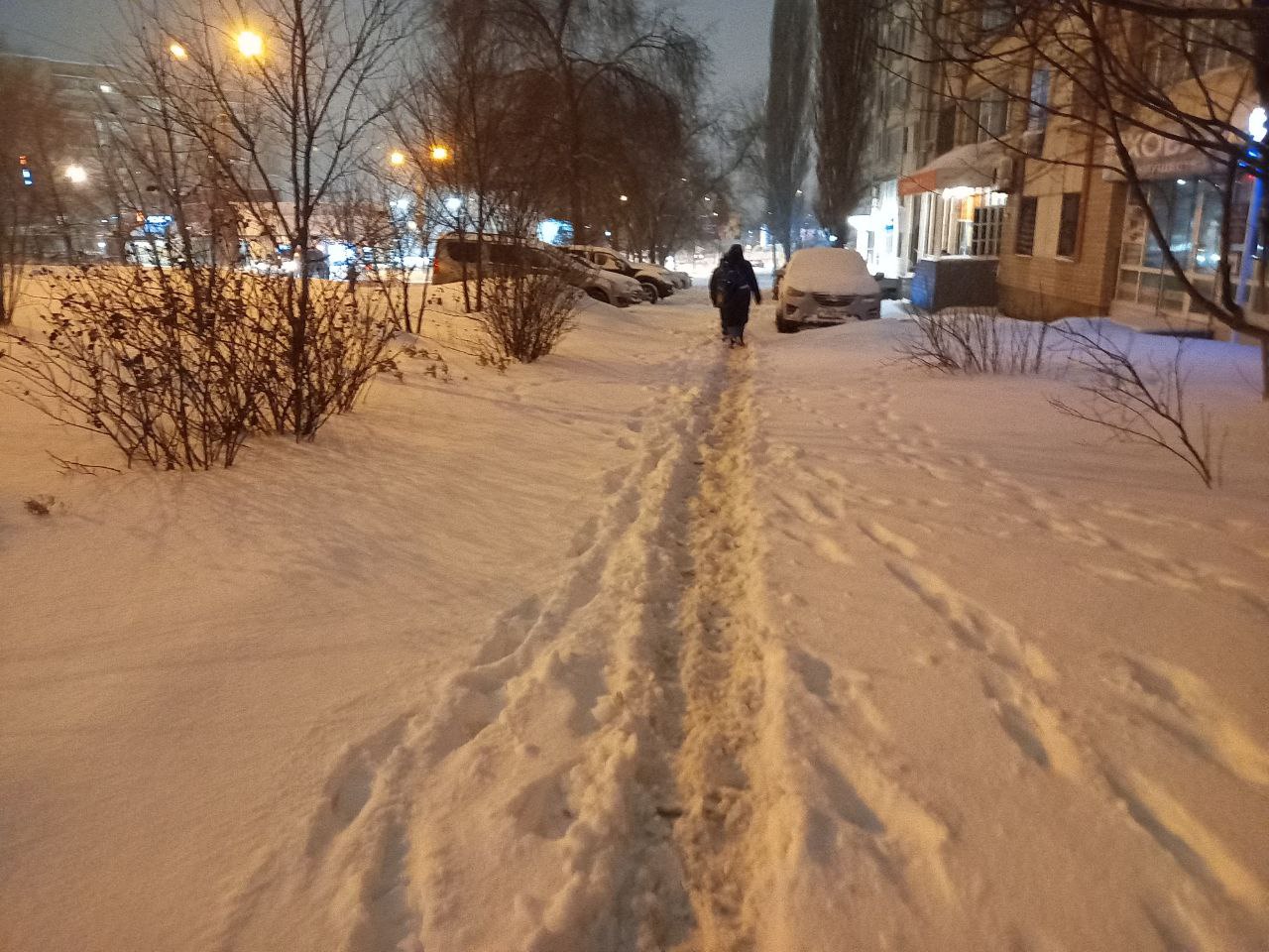 Заснеженная улица