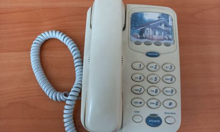 Стационарный телефон