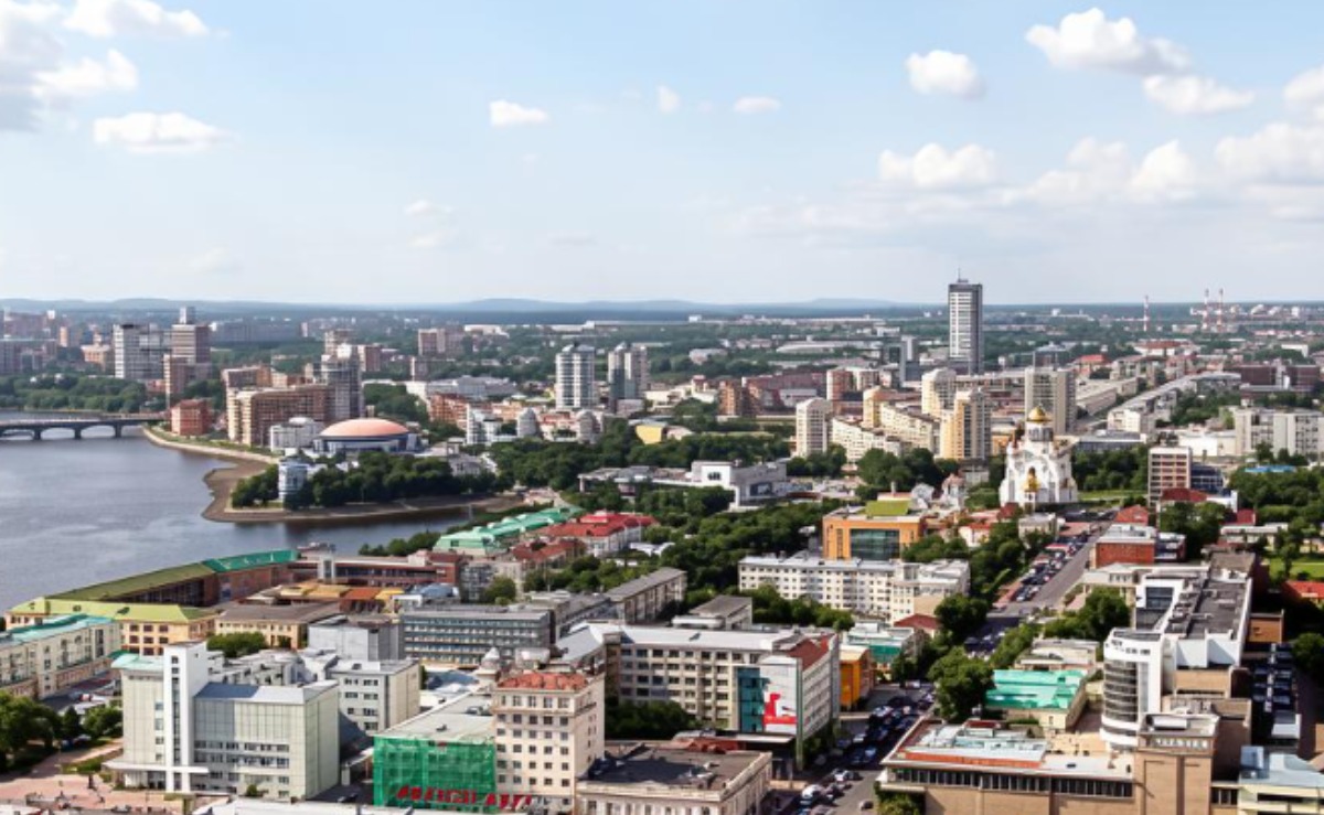 Летний вид на Екатеринбург