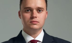 замминистра Артём Белоусов.
