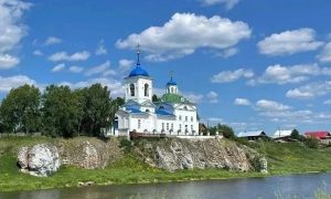 Храм в селе