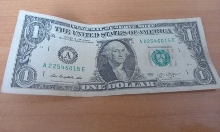 Доллар США