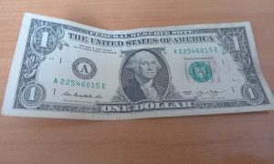 Доллар США