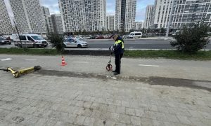 Сотрудники ГАИ на месте аварии