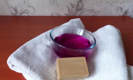 Смесь марганцовки с мылом.