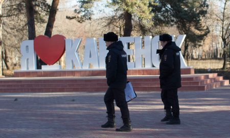 В Каменске-Уральском преступность рухнула на четверть за восемь месяцев. Теги: Полицейский патруль, Заседание комиссии, Отдел полиции