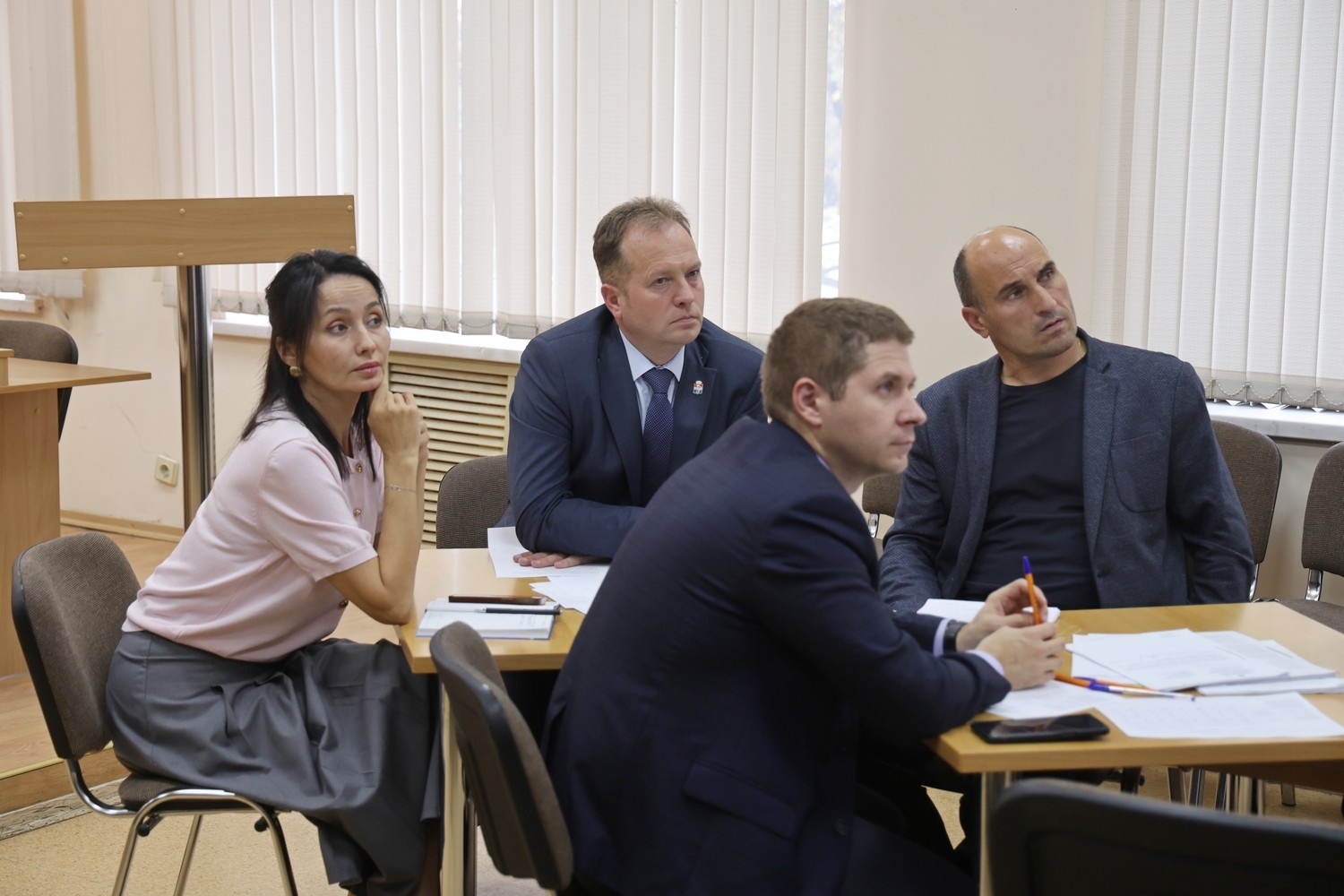 Каменск-Уральский отберет народные проекты: на что пойдут бюджетные миллионы. Теги: городское благоустройство, заседание мэрии, гребной спорт