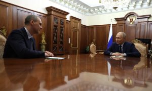Владимир Путин отмечает день рождения: Денис Паслер обратился к президенту. Теги: Владимир Путин, Денис Паслер, флаг России