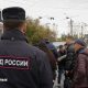 Свердловская полиция массово выдворяет мигрантов после рейдов на Уралмаше. Теги: Полицейский рейд, Проверка документов мигрантов, Патрульный автобус