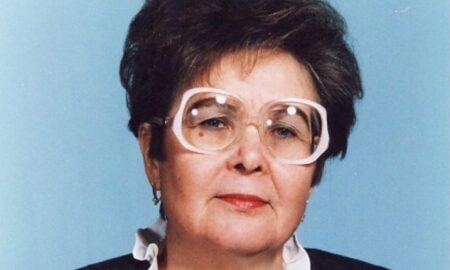 Антонина Кузнецова скончалась в Первоуральске: не стало легенды образования. Теги: Цветы и свеча, Зал прощания