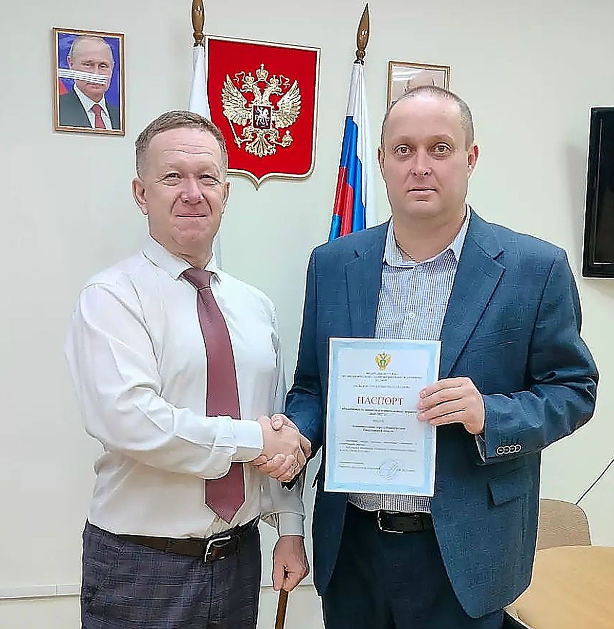 Первоуральск сдал экзамен на прочность перед зимними холодами. Теги: отопление батарея, котельная трубы, зимний город