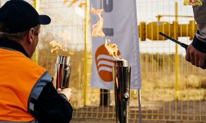 Поселок Троицкий получил газ с опережением графика: подключили сотни домов. Теги: газопровод, монтаж труб, газификация домов
