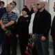 Полевской простился с героем: в стенах ПМТ увековечили имя бойца СВО. Теги: Мемориальная доска, Возложение цветов, Торжественная линейка