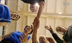 На Уралвагонзаводе определили сильнейших волейболисток: кто забрал кубок. Теги: женский волейбол, волейбольная сетка, награждение команд